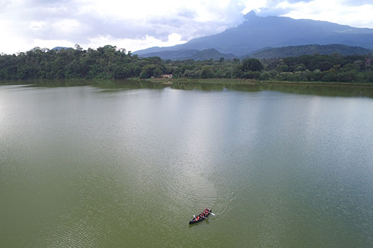 Lake Duluti Kanufahrt